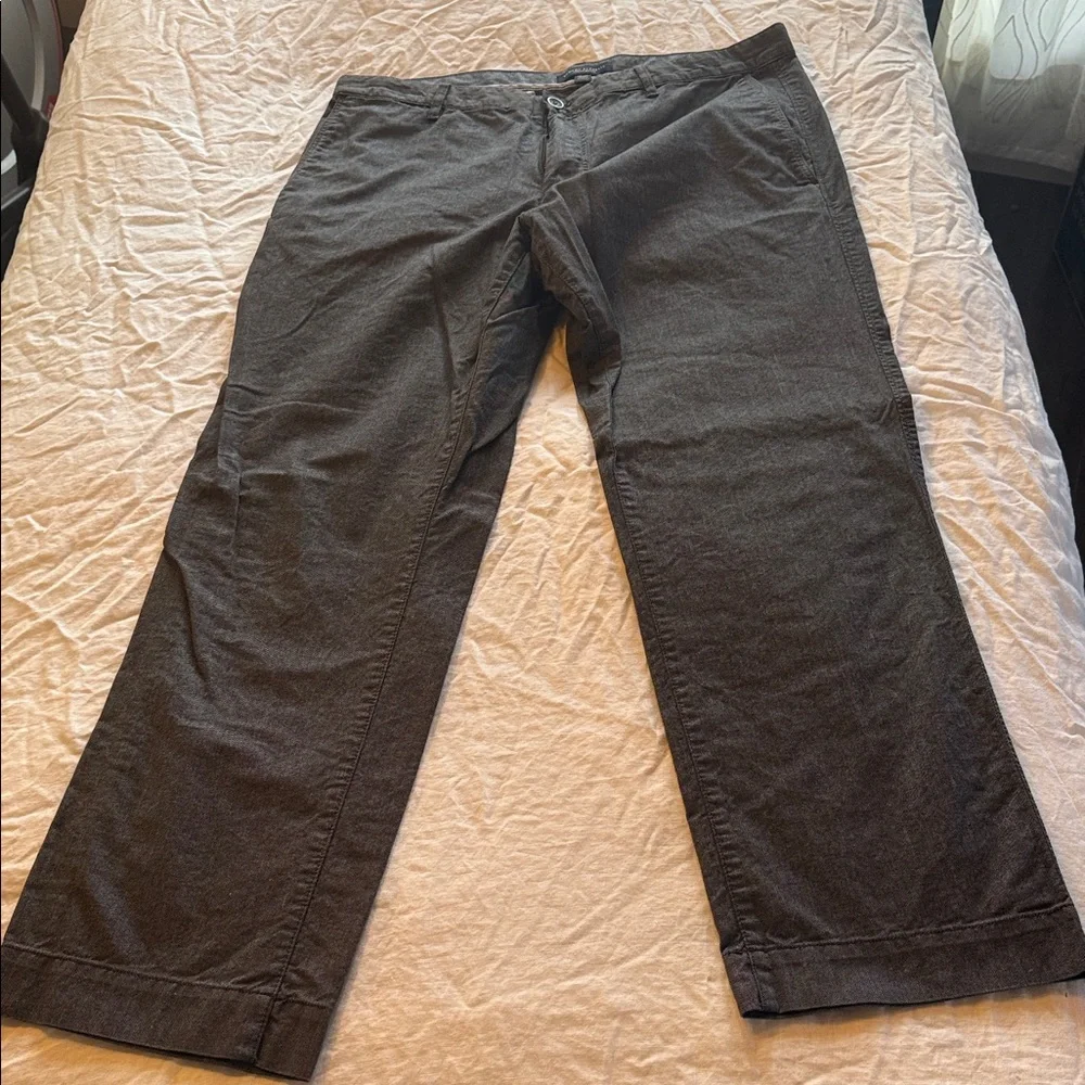 Banana Republic Charcoal Cotton/Linen Straight Fit Trousers